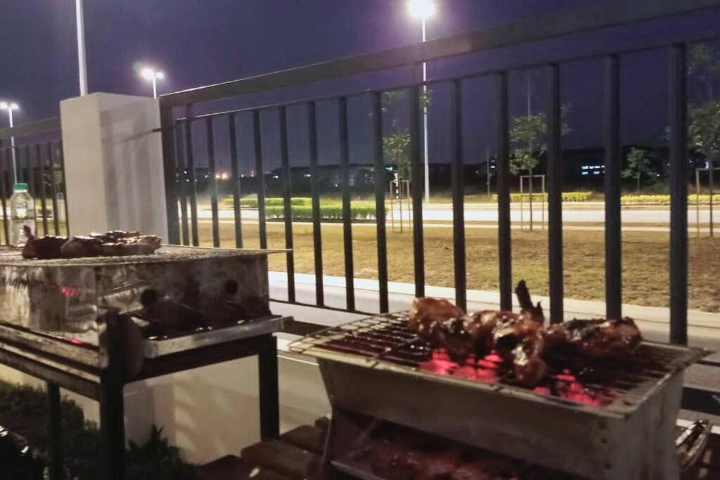 Prima Guest House - Puncak Alam Homestay Mus-Lim Friendly Bandar Puncak Alam Exterior foto